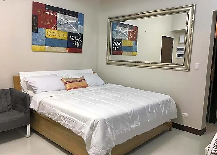 101 Newport Hotel Manila